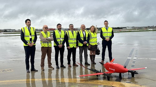 Photo caption: Alfonso Luis Rodríguez, Government Delegate in the Balearic Islands; Rubén Castro, Secretary General of the Government Delegation in the Balearic Islands; Lorena del Valle, Director General of Mobility of the Government of the Balearic Islands; Gabriel Rojo, Deputy Director of Humanization, User Care and Training of IB-Salut; Tomás Melgar, Airport Director; Alejandro Mena, Director of ENAIRE in the Balearic Region. Photo caption: Alfonso Luis Rodríguez, Government Delegate in the Balearic Islands; Rubén Castro, Secretary General of the Government Delegation in the Balearic Islands; Lorena del Valle, Director General of Mobility of the Government of the Balearic Islands; Gabriel Rojo, Deputy Director of Humanization, User Care and Training of IB-Salut; Tomás Melgar, Airport Director; Alejandro Mena, Director of ENAIRE in the Balearic Region.